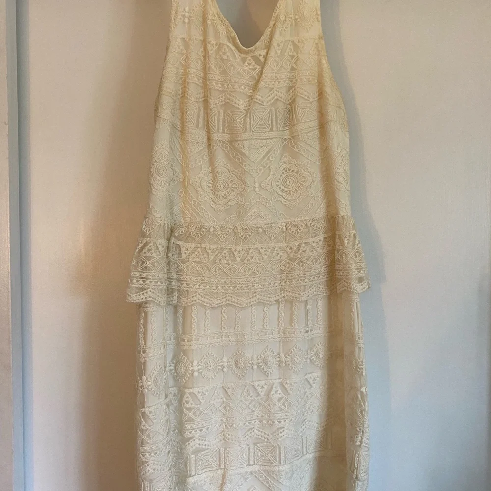 American Eagle Cream Lace Dress - Picture 1 of 3